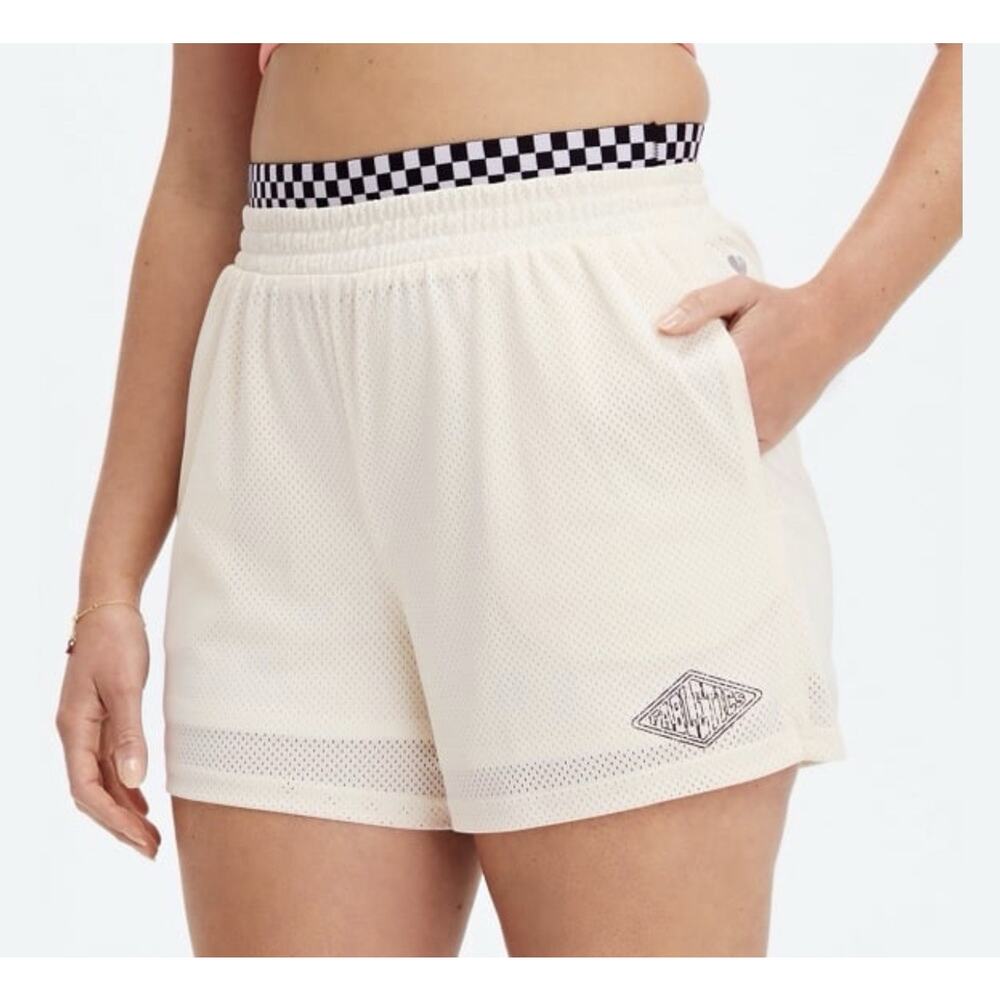 Fabletics Aisha Basketball Shorts Womens Size S Cream High Rise Lined Activewear